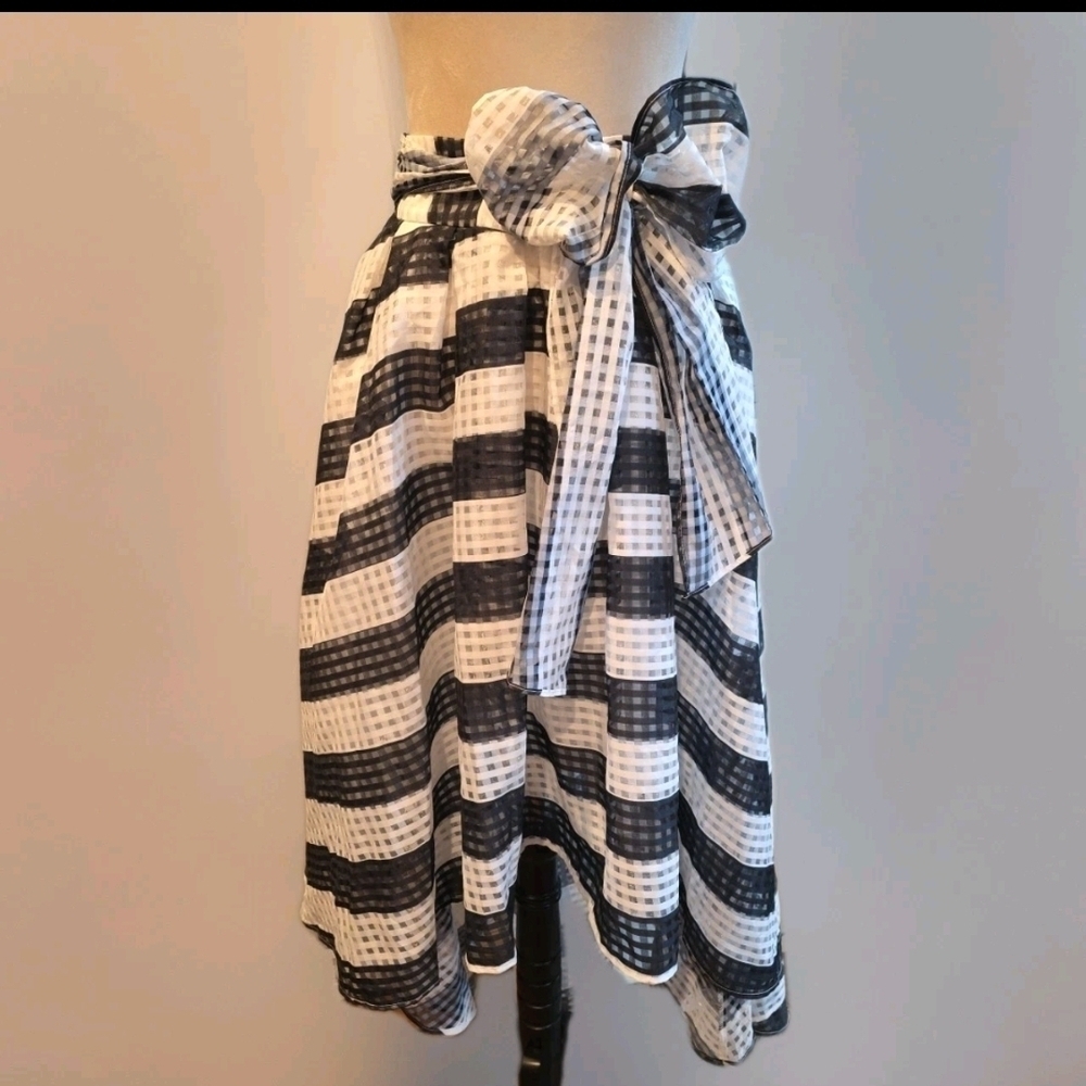 204H. CQ by CQ Chandler Midi Hi-lo Skirt Elegant Monochrome Striped